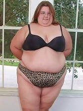 Amateur Horny Fat with Eyeglasses...