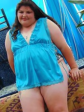 BBW Amateur in Blue Lingerie Get...