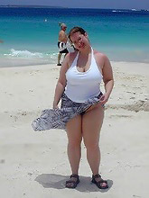 fat wifes exposing body